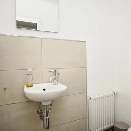 Strandnahe Mit Eigener Terrasse - Bakenberg D06